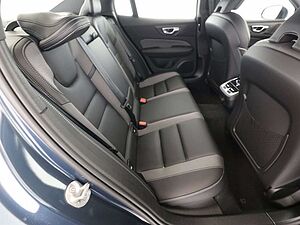 Volvo  B5 Ultimate Dark AWD*SONDERZINS 0,99% eff.