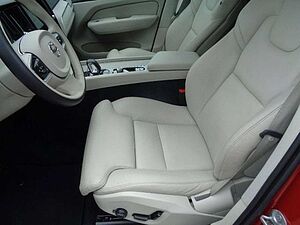 Volvo  B5 Ultimate Dark AWD*360°*AHK*KS*SD*MJ.2023