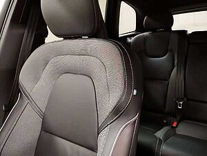 Volvo  Plus Black Edition Recharge Plug-In Hybrid