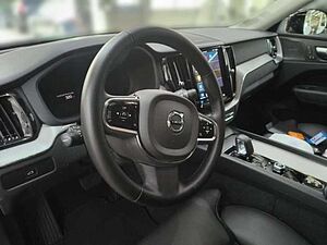 Volvo  Plus Dark AWD*STHZ*AHK*BLIS*ACC*MATRIX-LED
