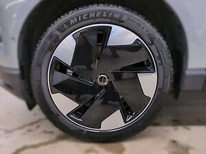 Volvo  Ultra Pure Electric EXTENDED RANGE*SELEKT28