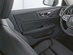 Volvo  T6 Plus Dark Recharge Plug-In Hybrid AWD