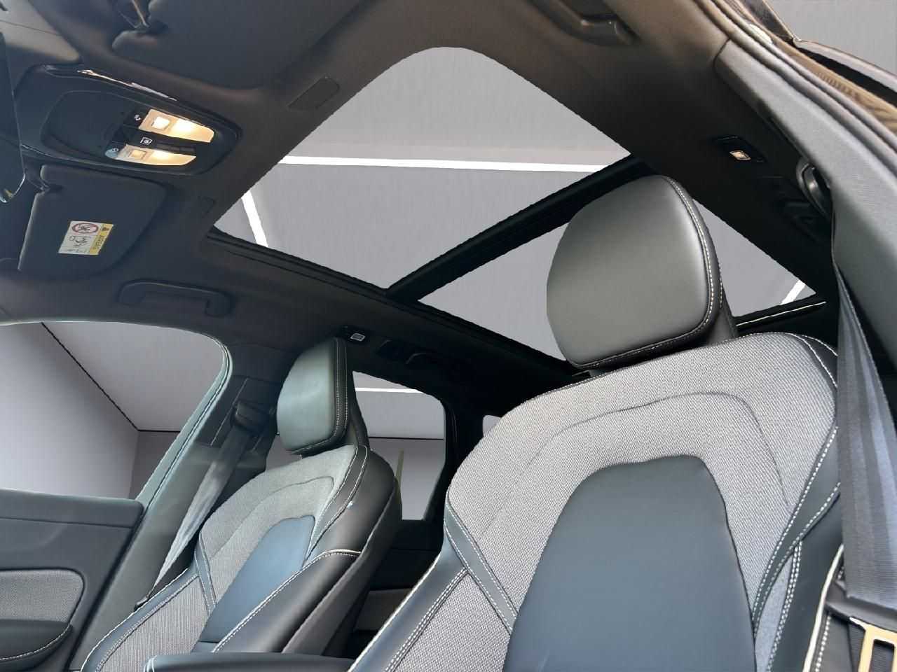 Volvo  Plus Black Edition T6 AWD Plug-In Hybrid