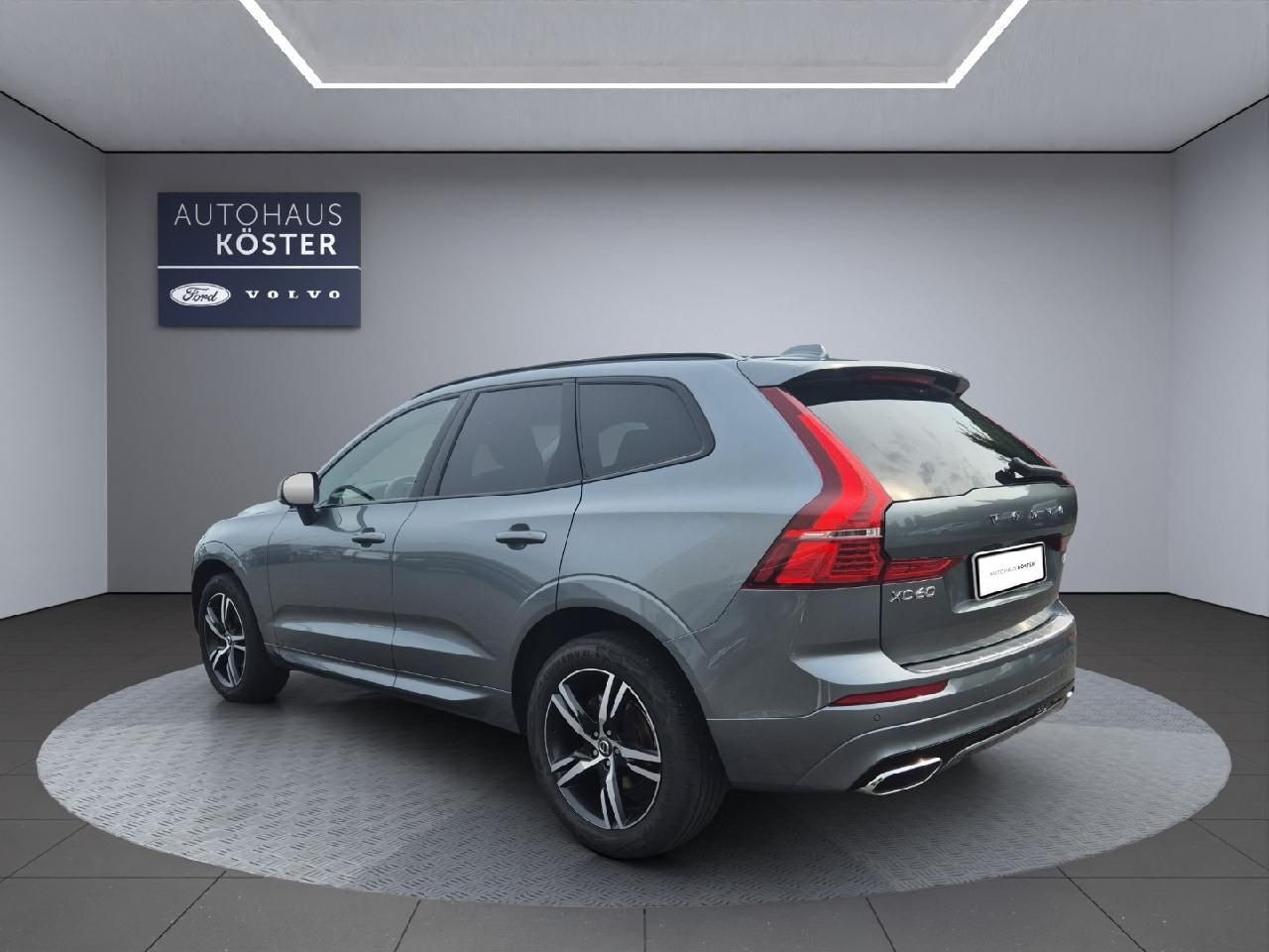 Volvo  R Design 2WD