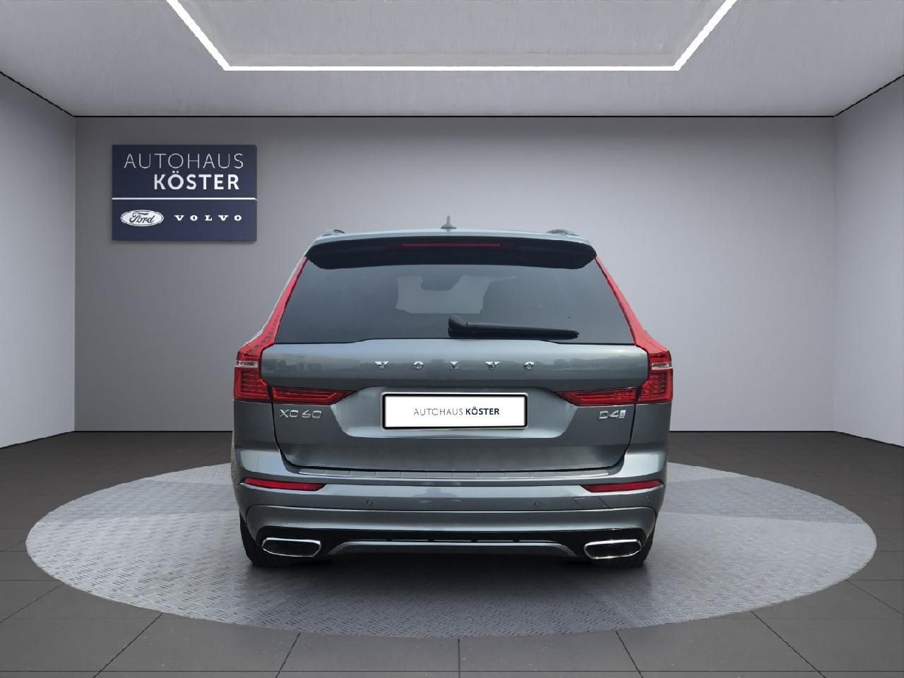 Volvo  R Design 2WD