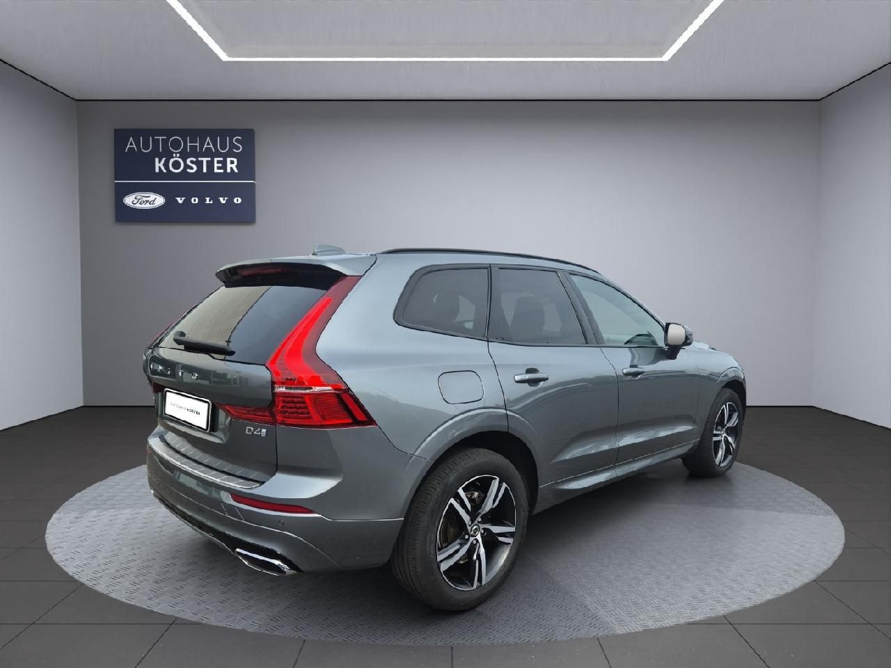 Volvo  R Design 2WD