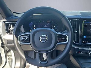 Volvo  Ultimate Dark AWD * AHK * 360 Grad Kamera