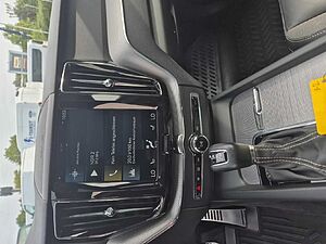Volvo  R Design 2WD