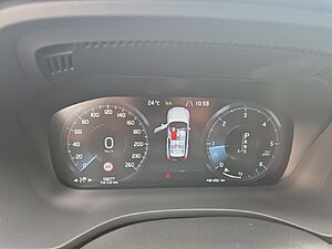 Volvo  R Design 2WD