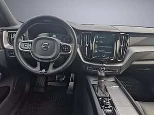 Volvo  R Design 2WD