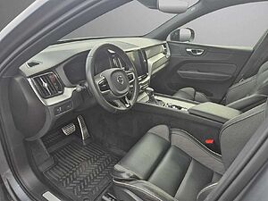 Volvo  R Design 2WD