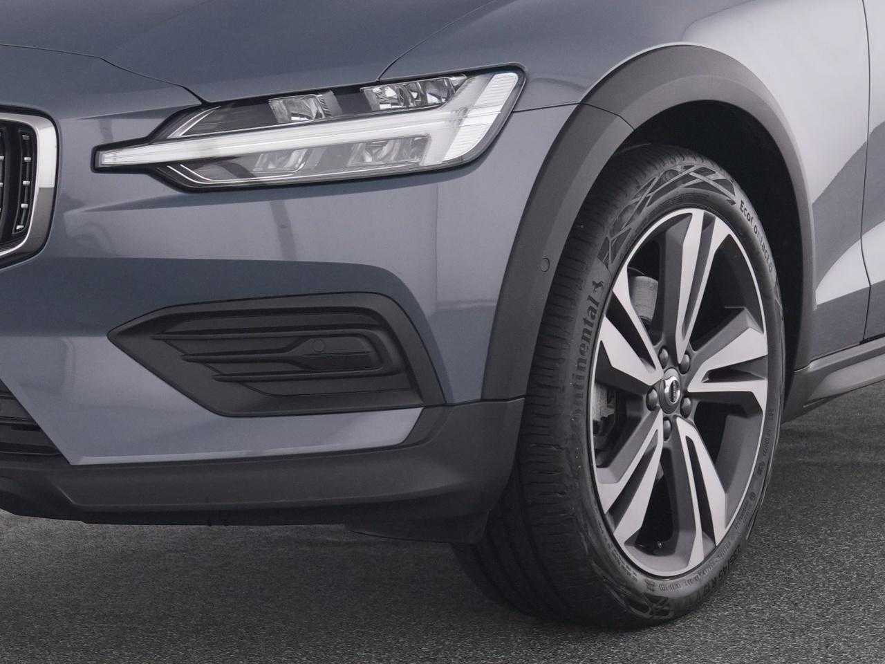 Volvo  CC
