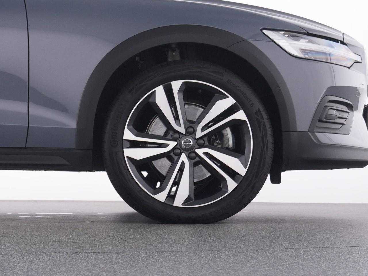 Volvo  CC
