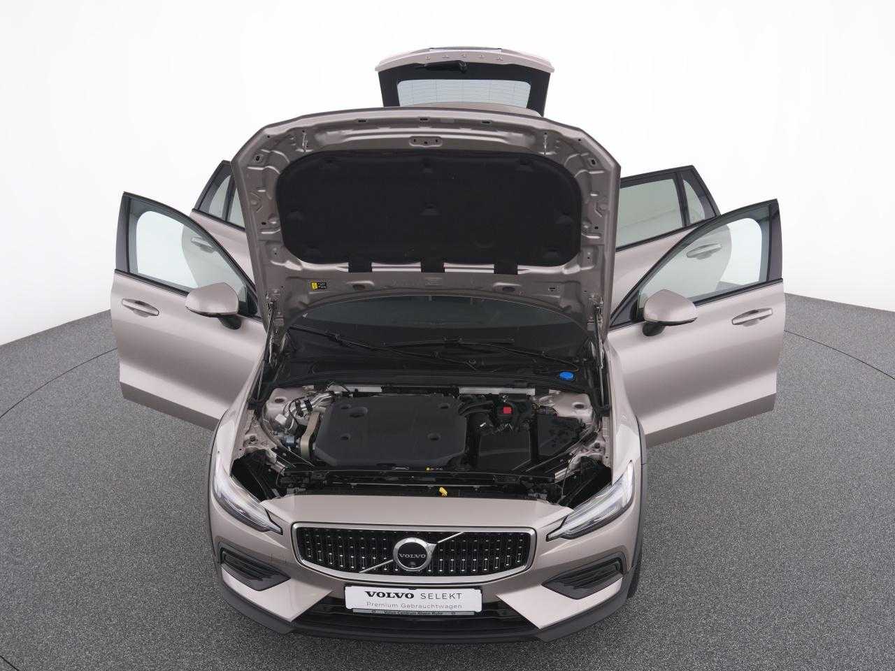 Volvo  CC