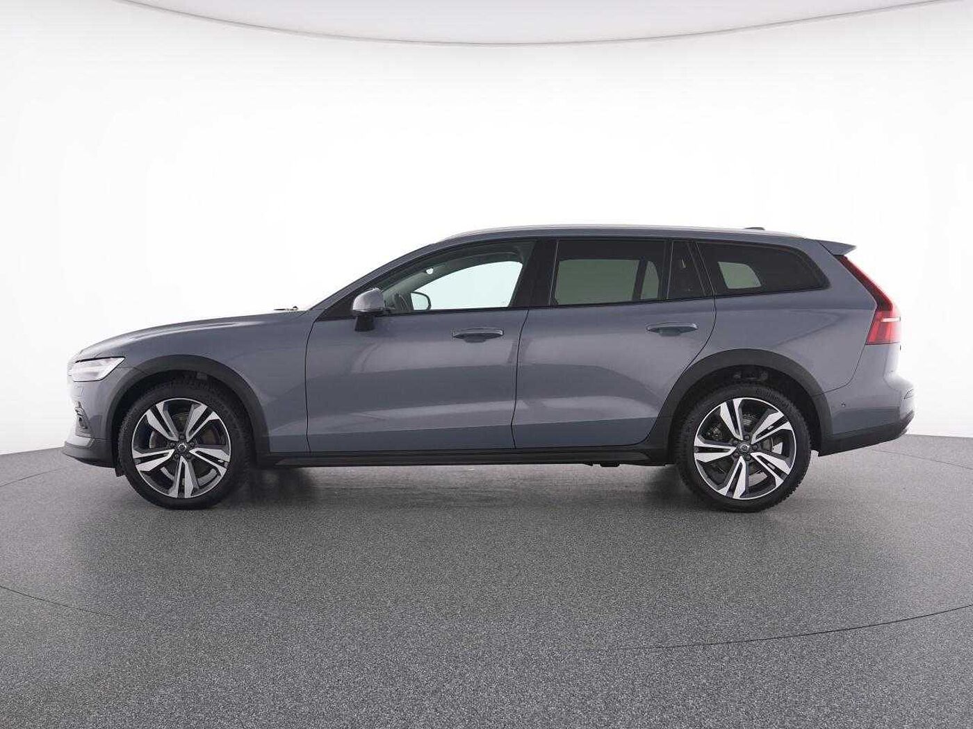 Volvo  CC