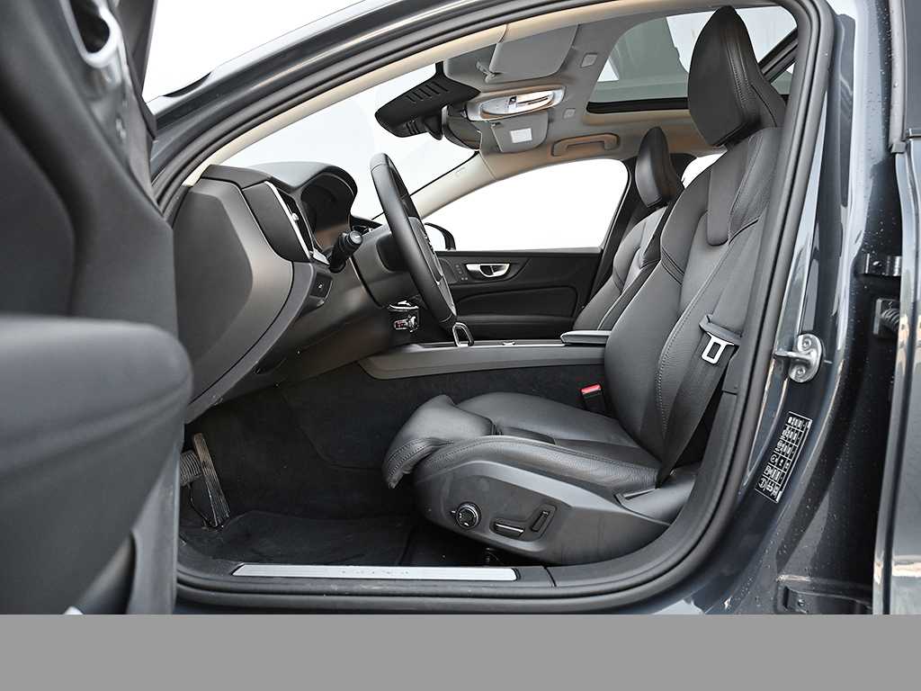 Volvo  CC