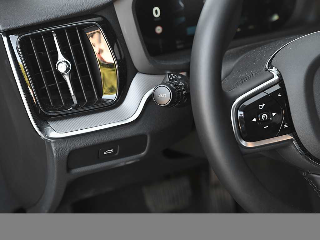 Volvo  CC