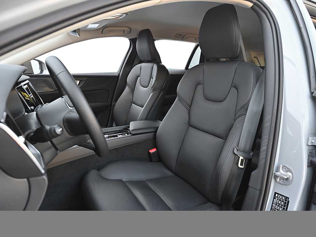 Volvo  CC