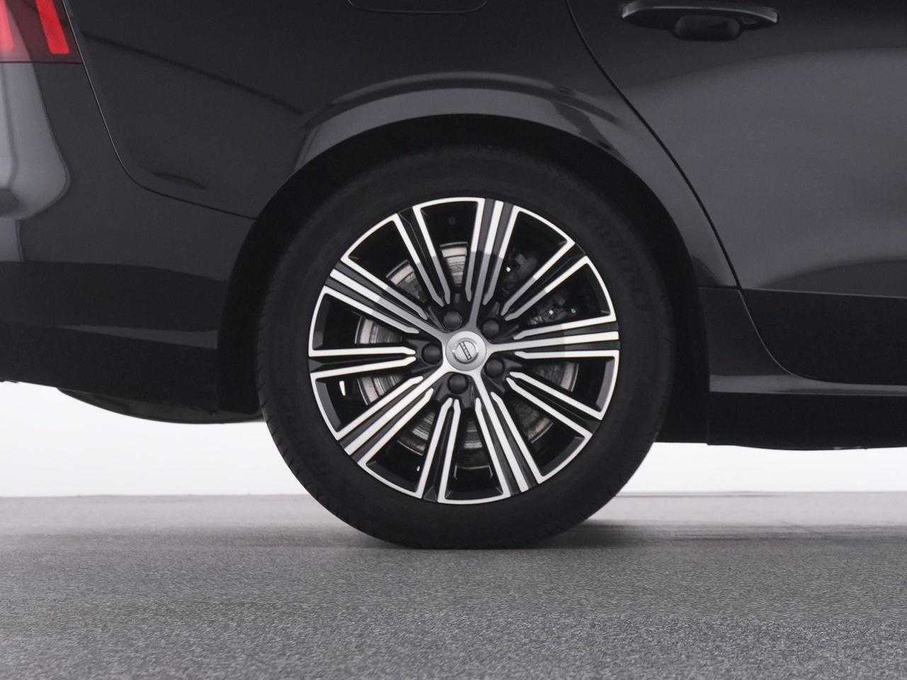 Volvo  V60