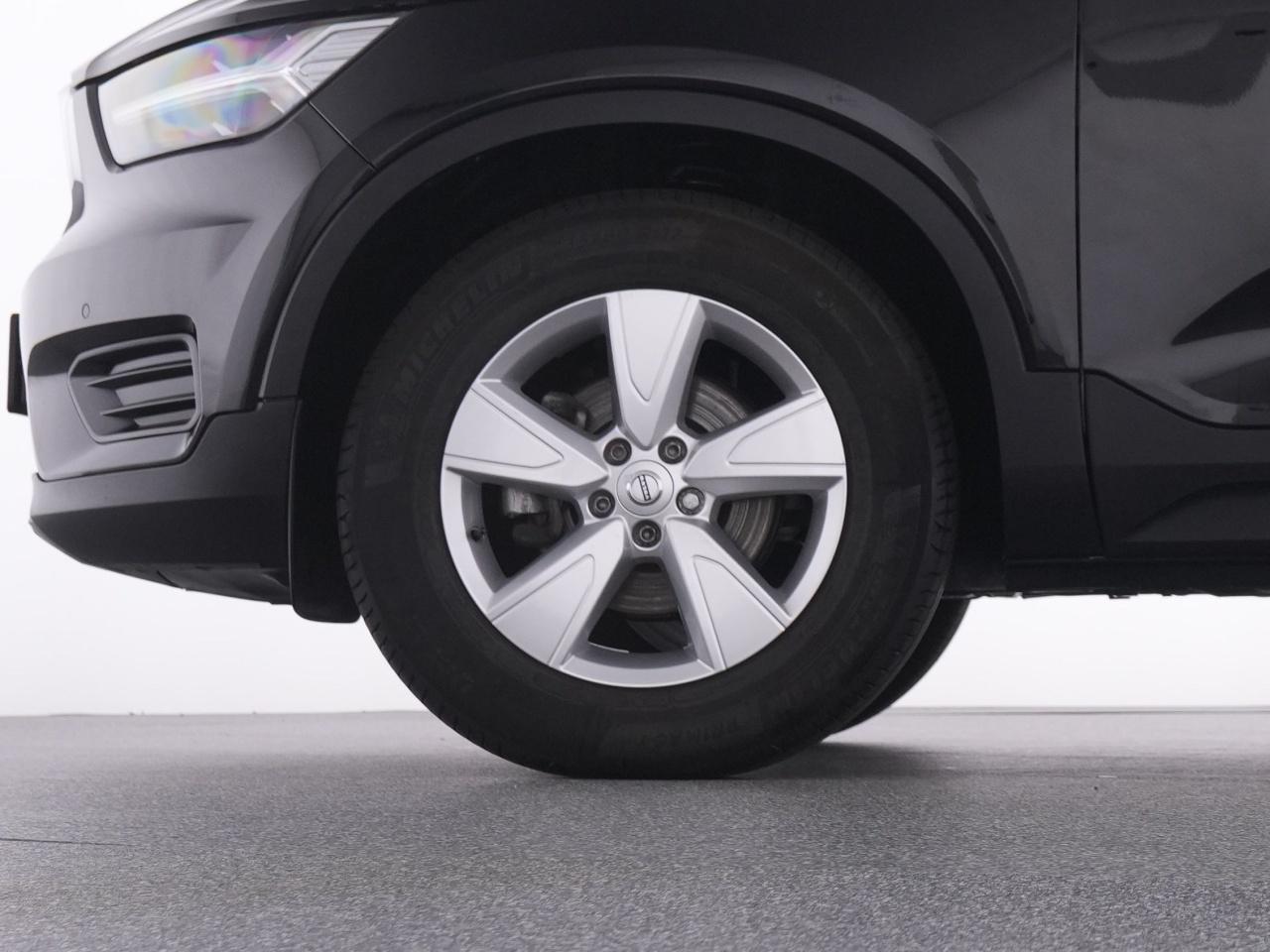 Volvo  XC 40