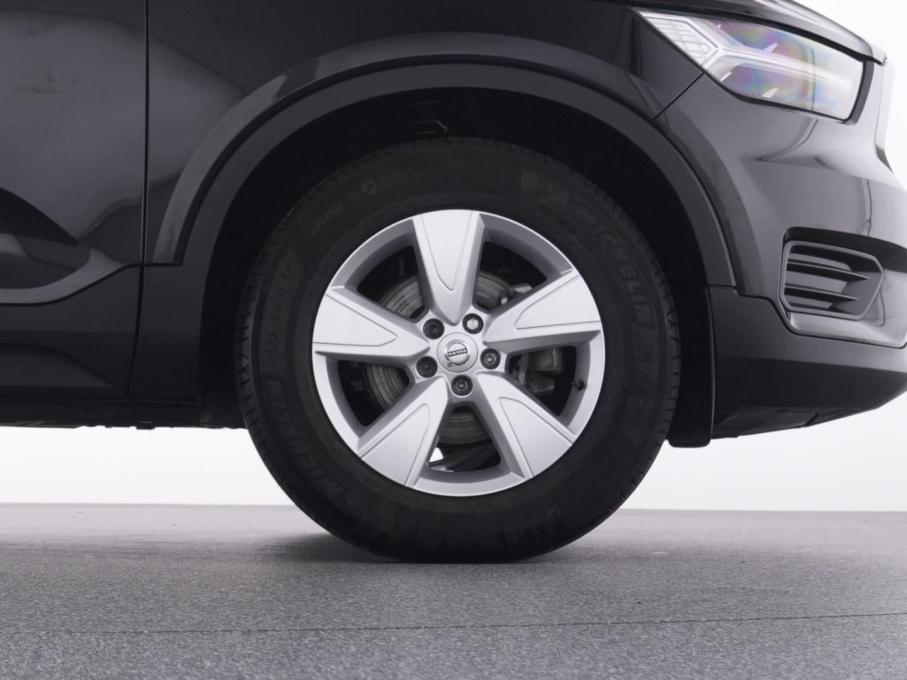 Volvo  XC 40