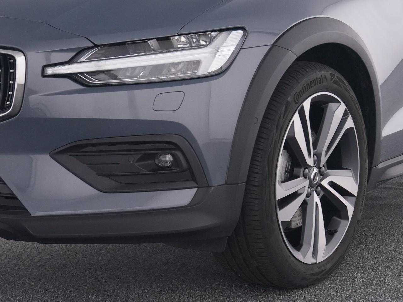 Volvo  CC
