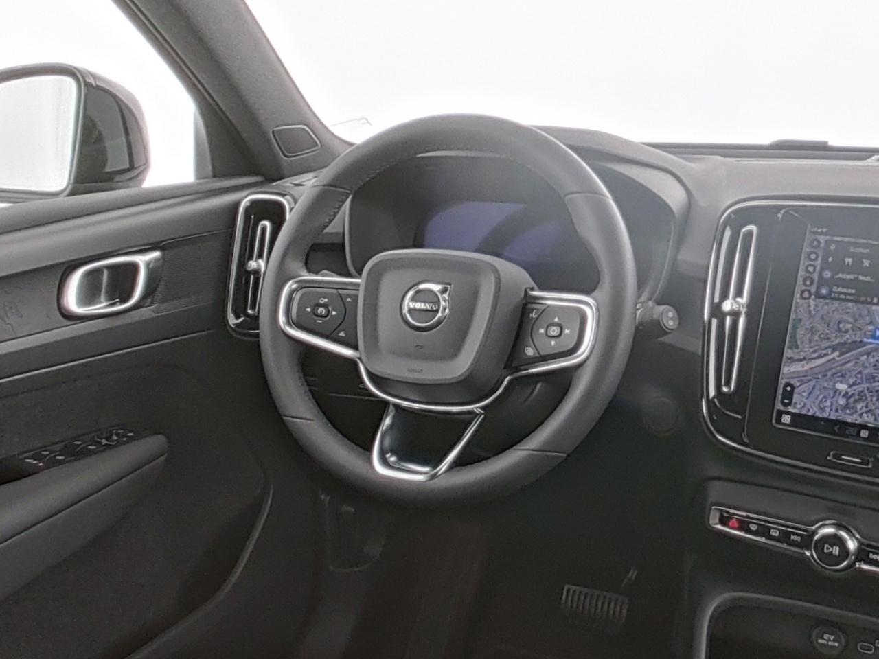 Volvo  XC 40