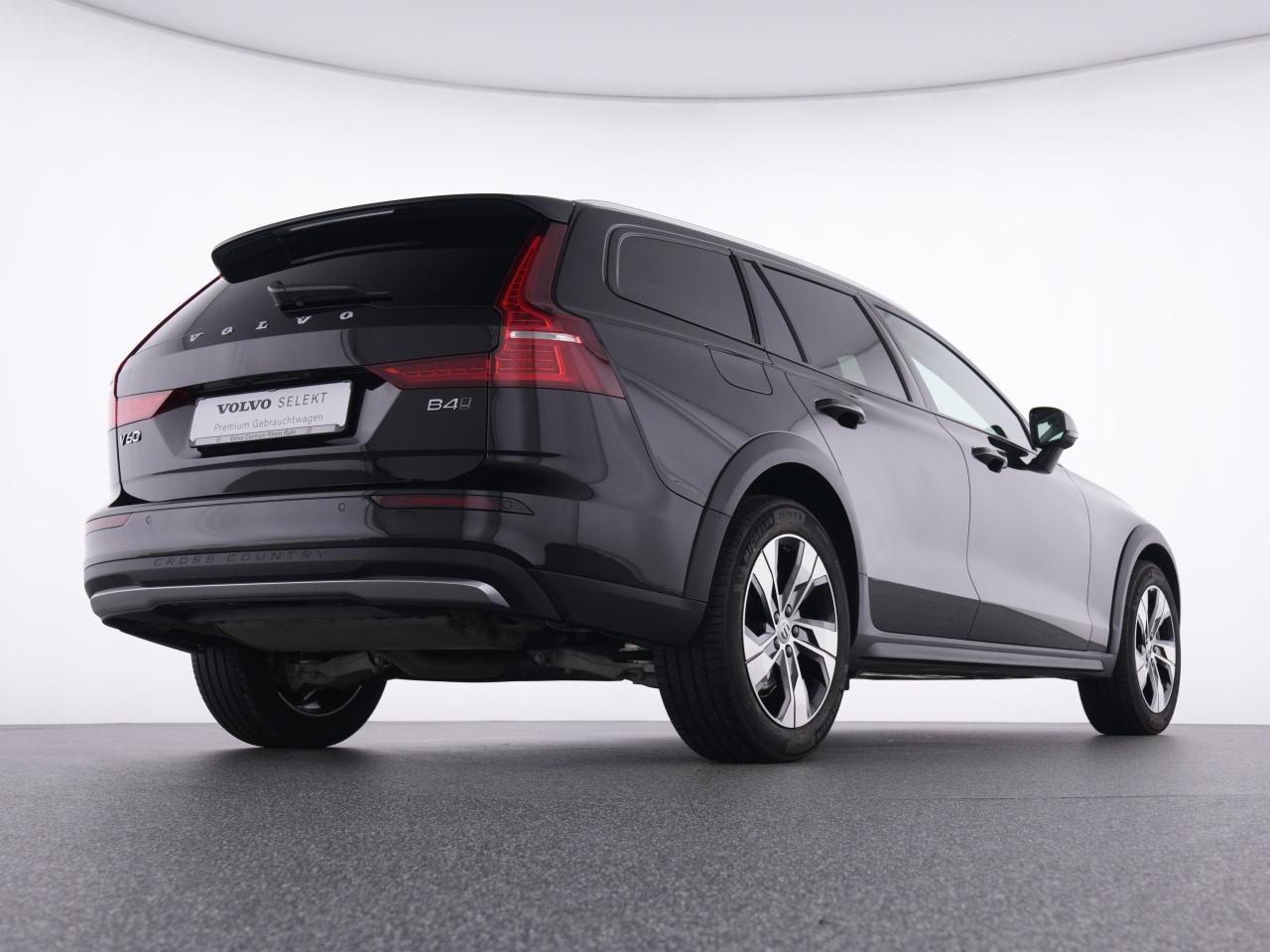 Volvo  CC