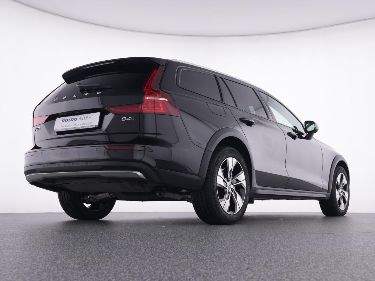 Volvo  CC
