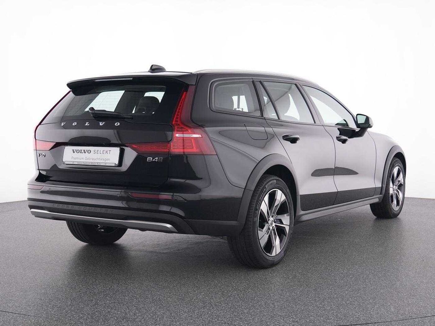 Volvo  CC
