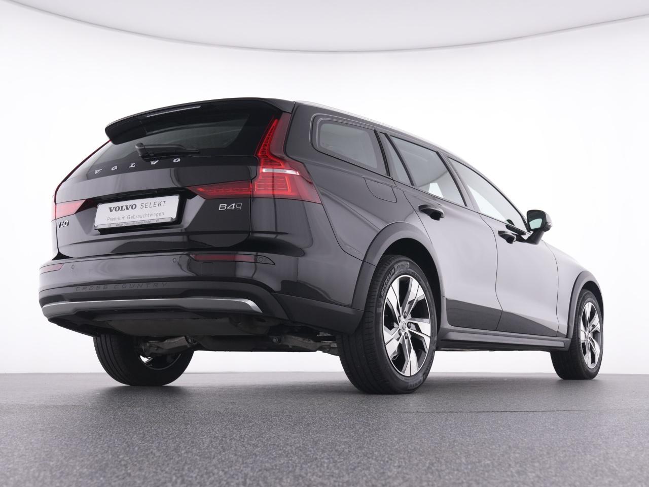 Volvo  CC