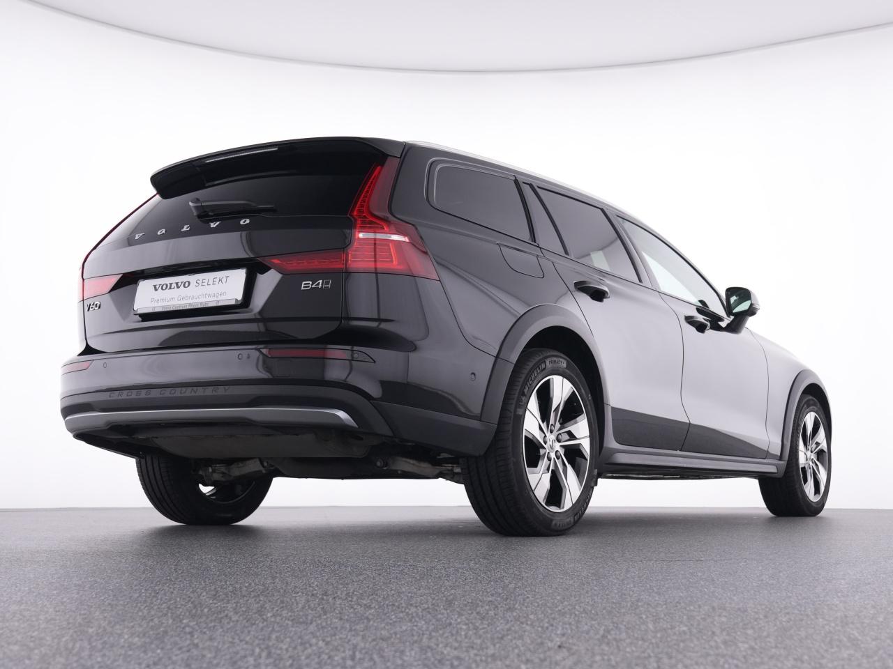 Volvo  CC