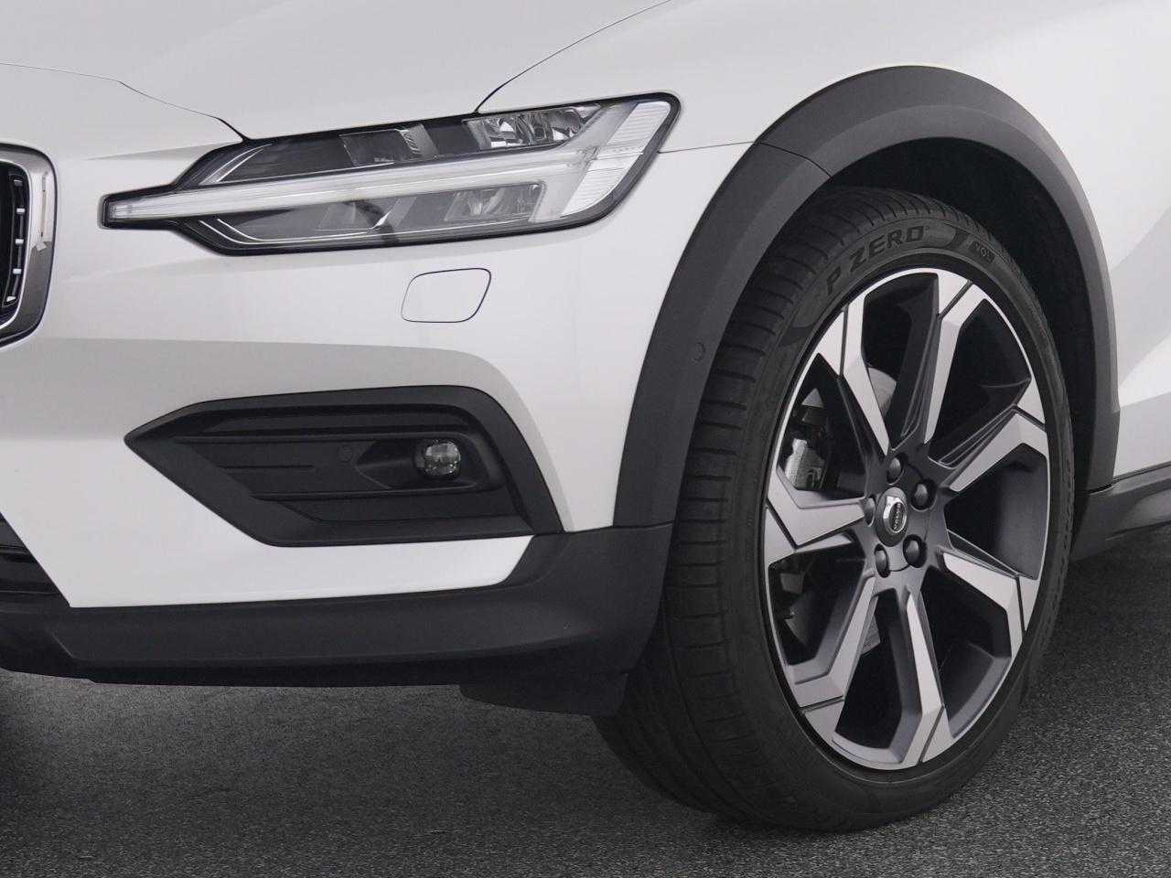 Volvo  CC