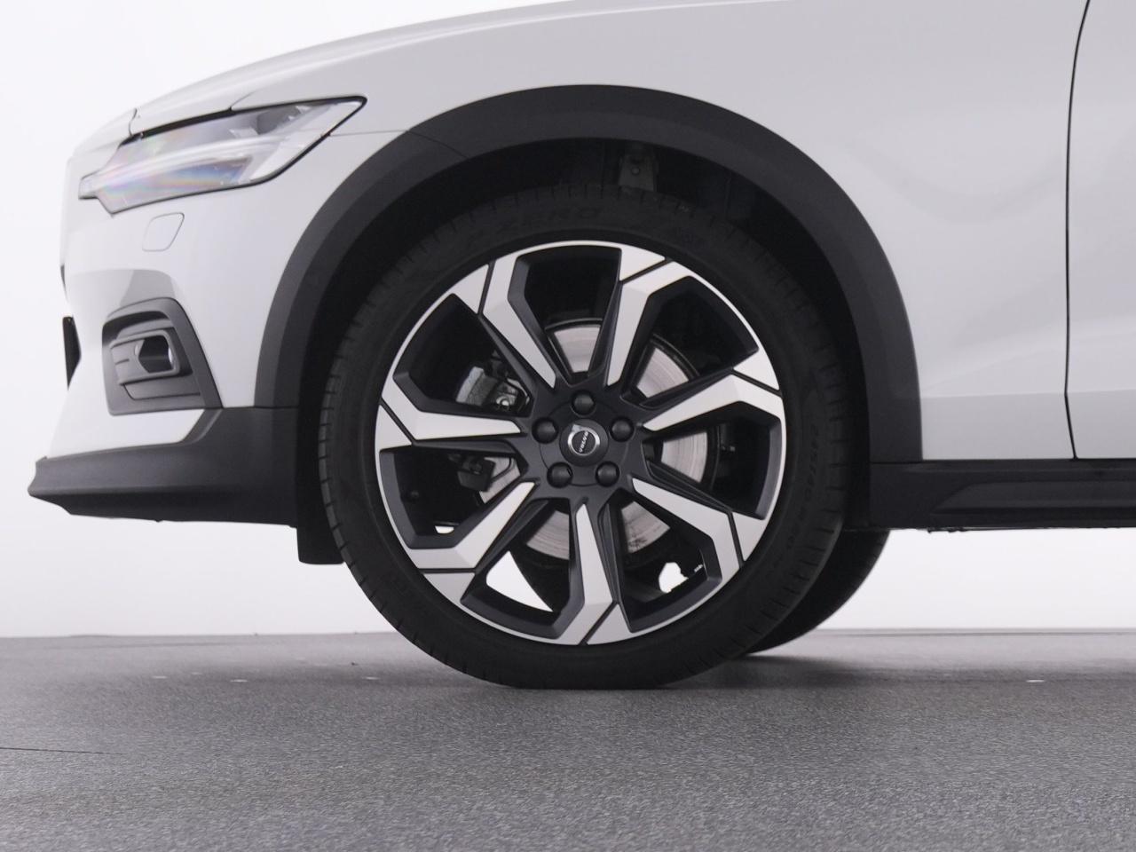 Volvo  CC