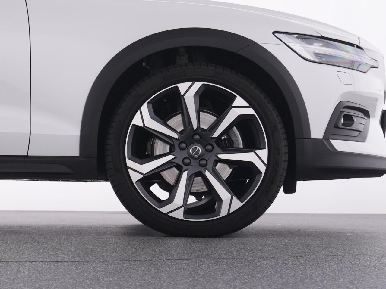 Volvo  CC
