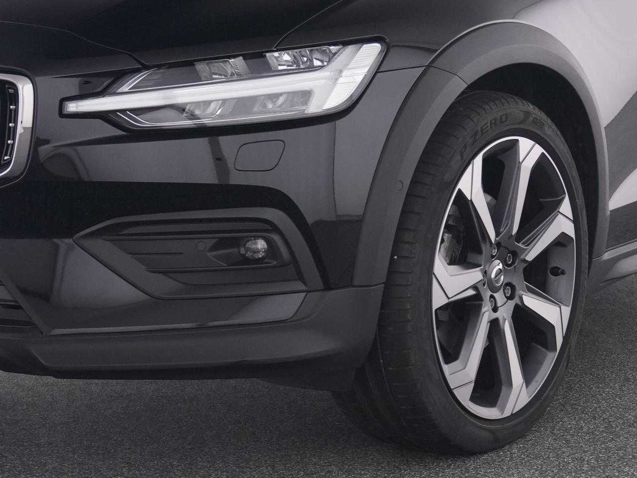 Volvo  CC