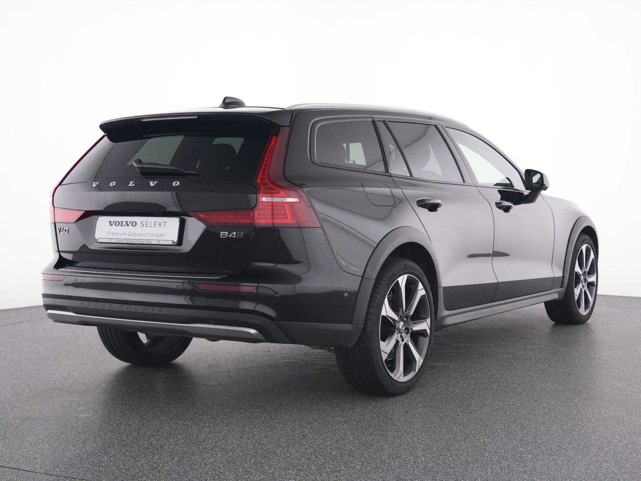 Volvo  CC