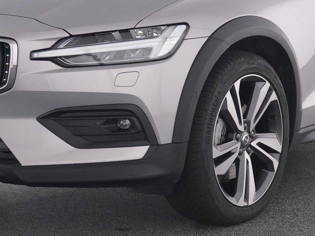 Volvo  CC