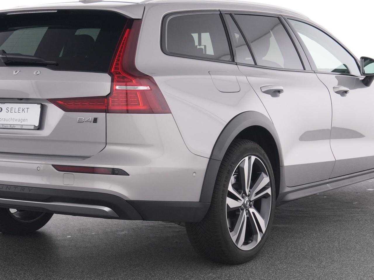 Volvo  CC