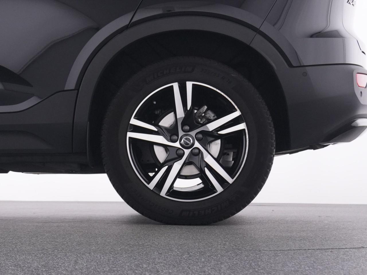 Volvo  XC 40