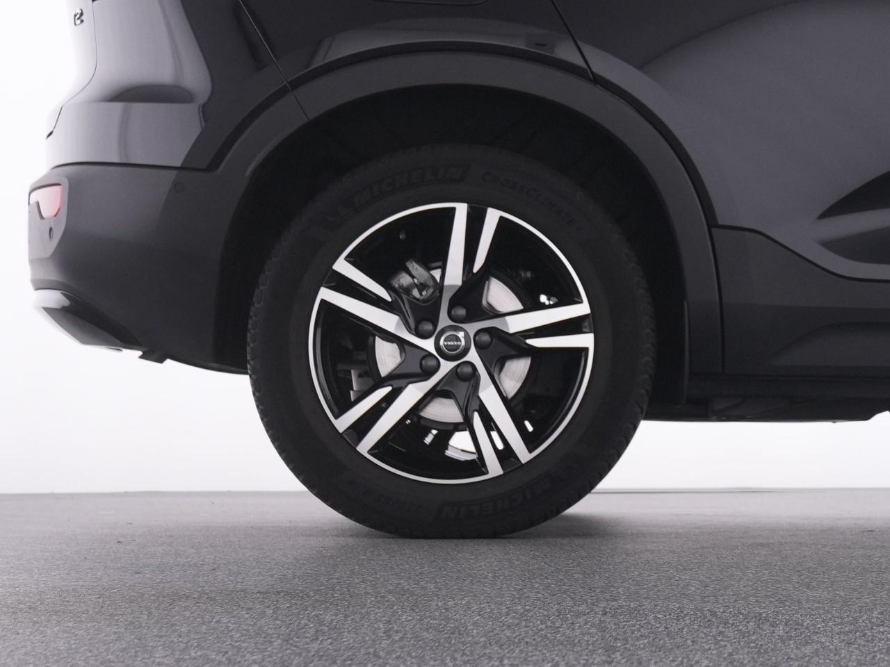 Volvo  XC 40