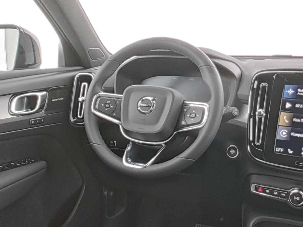 Volvo  XC 40