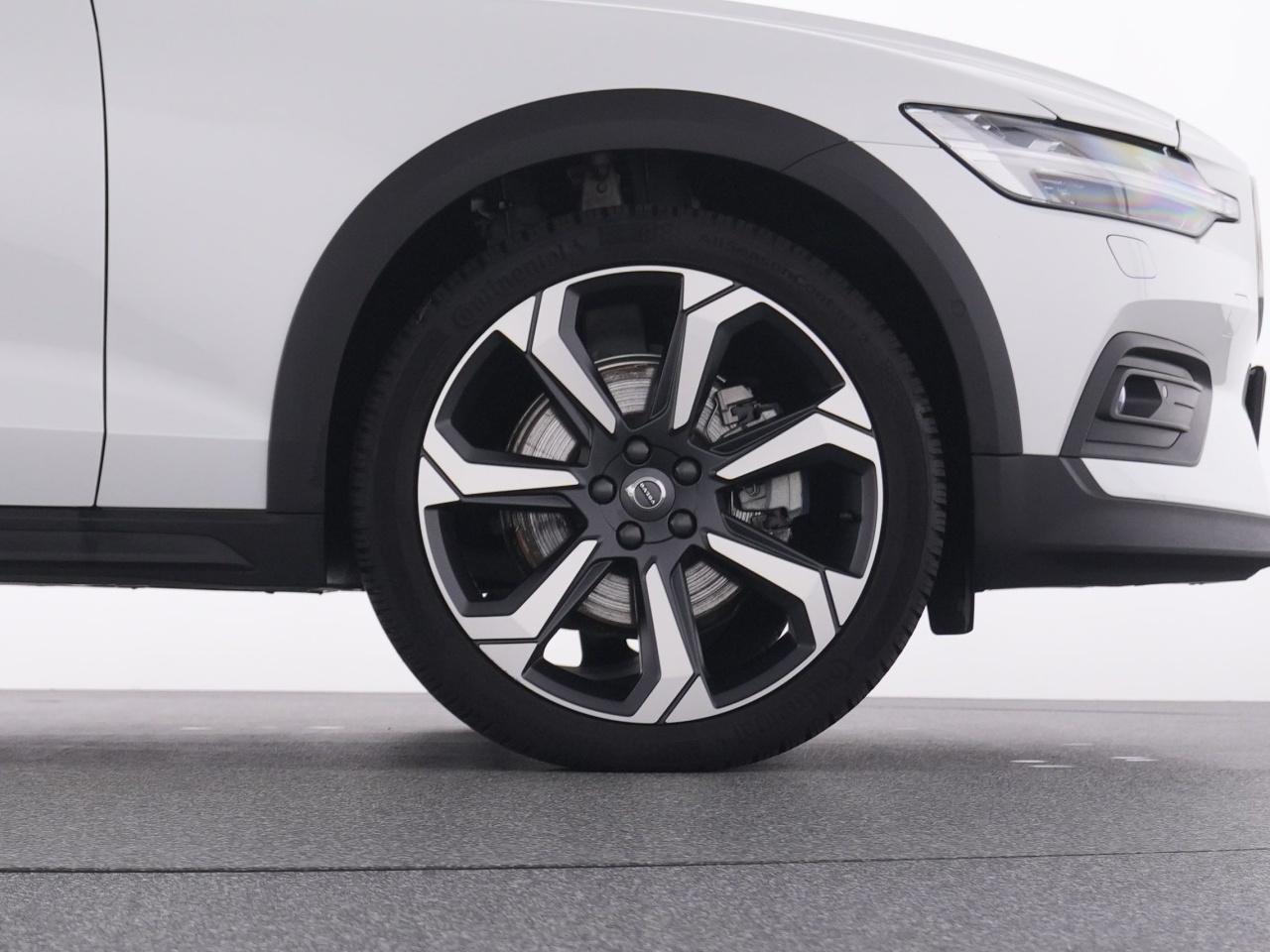 Volvo  CC