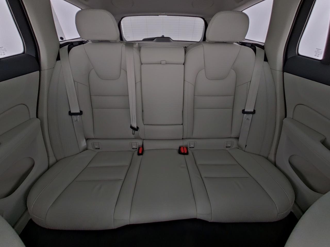Volvo  CC