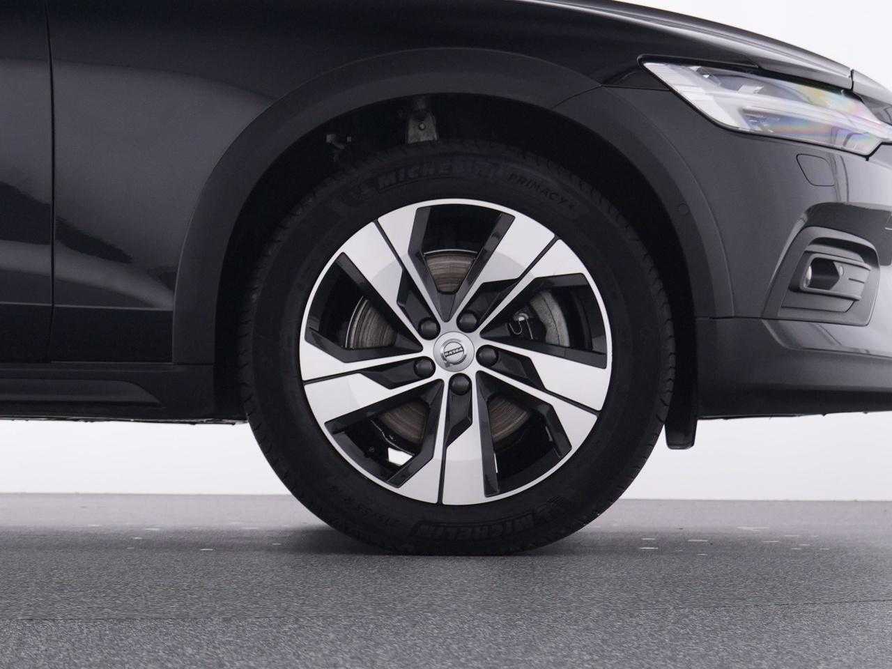 Volvo  CC