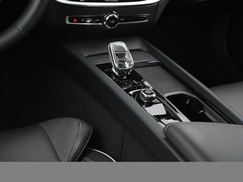 Volvo  CC