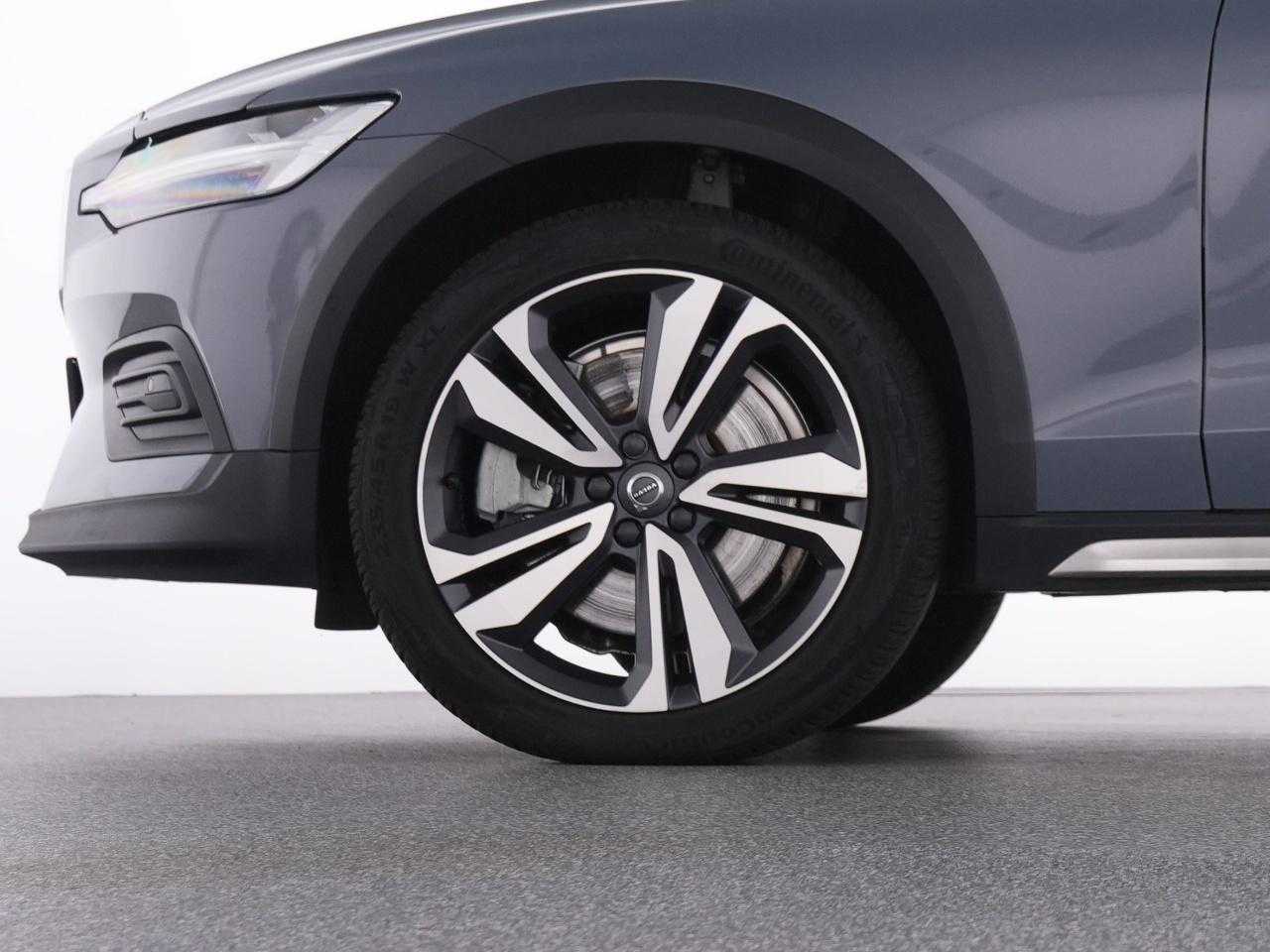 Volvo  CC