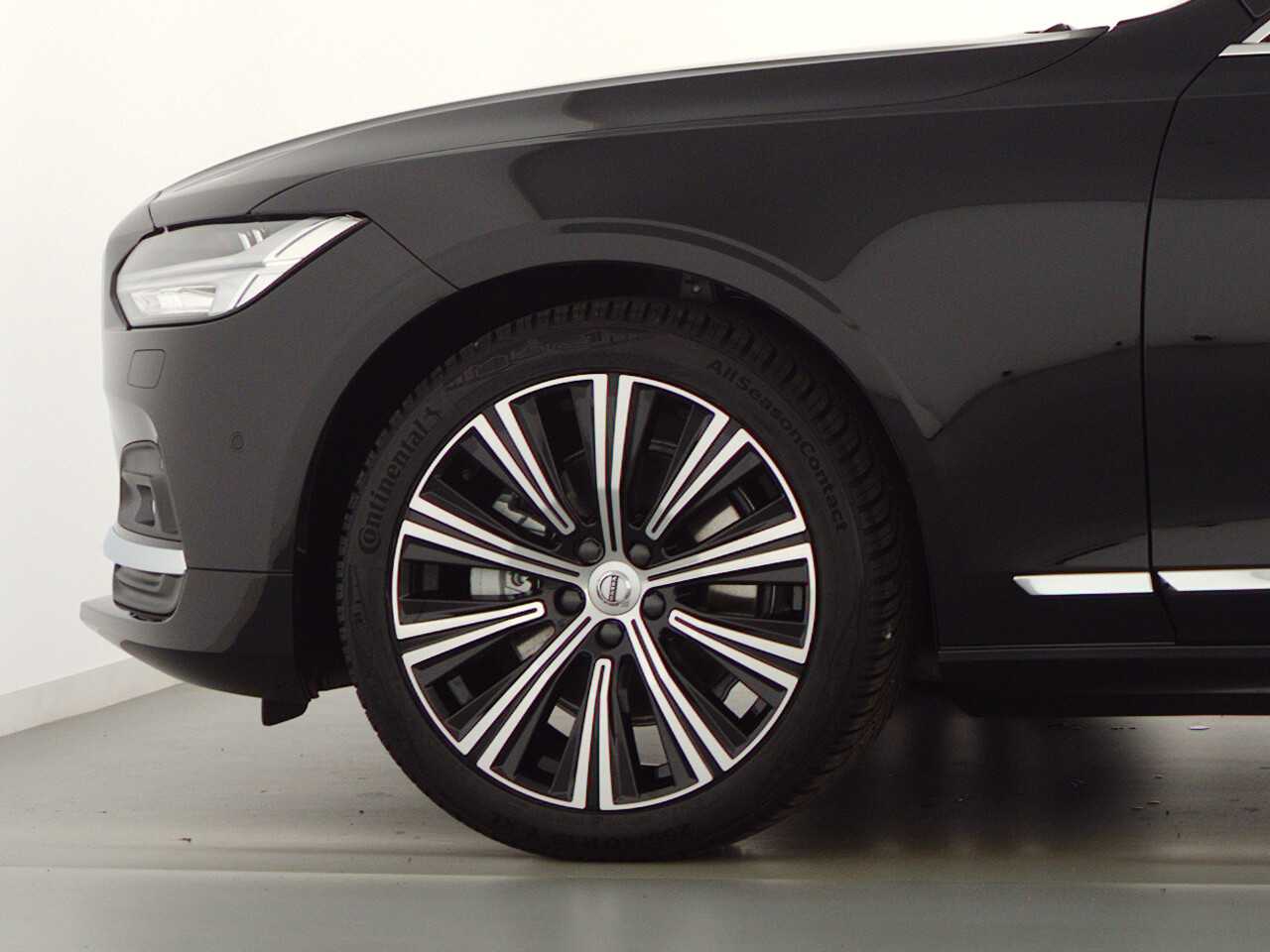 Volvo  V90 Ultimate, B4 Mild-Hybrid, Diesel, Bright