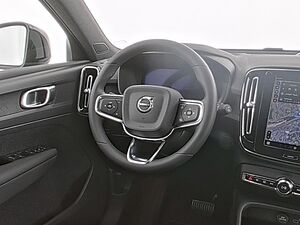 Volvo  XC 40