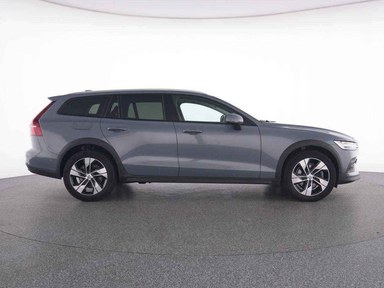 Volvo  V60 CC